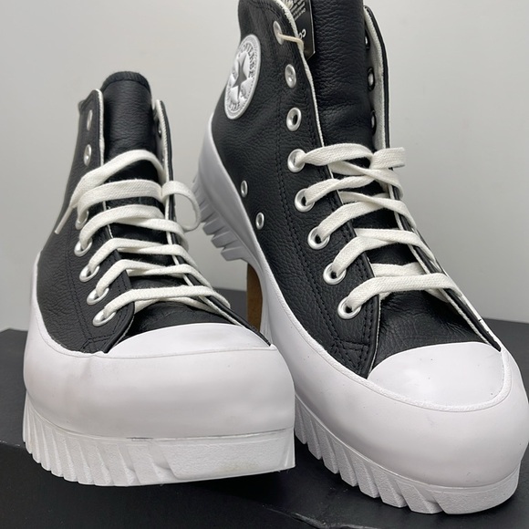 Converse WMNS CTAS LUGGED 2.0 HI
BLACK/EGRET/WHITE A03704C Paltforms Sn… - Picture 7 of 16